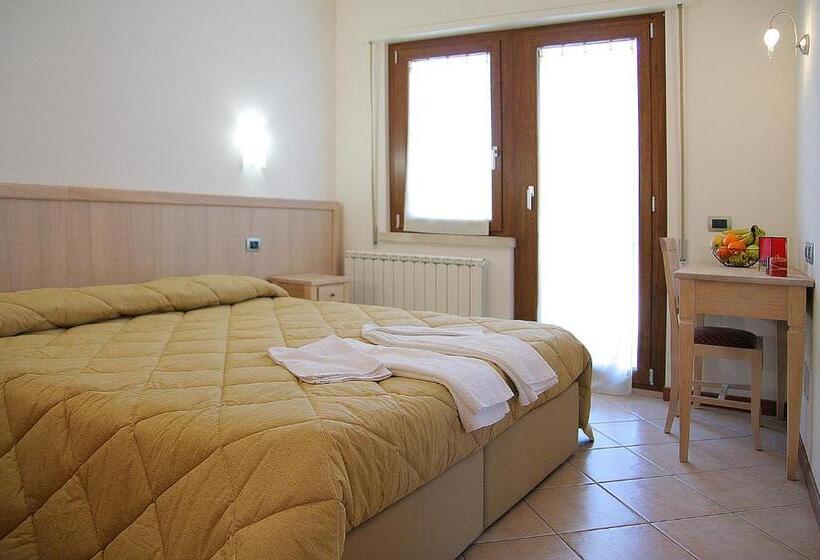 اتاق استاندارد چهار تخته, Camere Rufino A Pochi Chilometri Dal Centro Di Perugia E Da Assisi