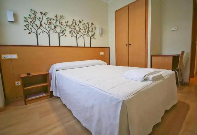 スタンダードルーム, Hostal Restaurante Taracena