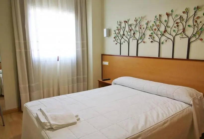 スタンダードルーム, Hostal Restaurante Taracena