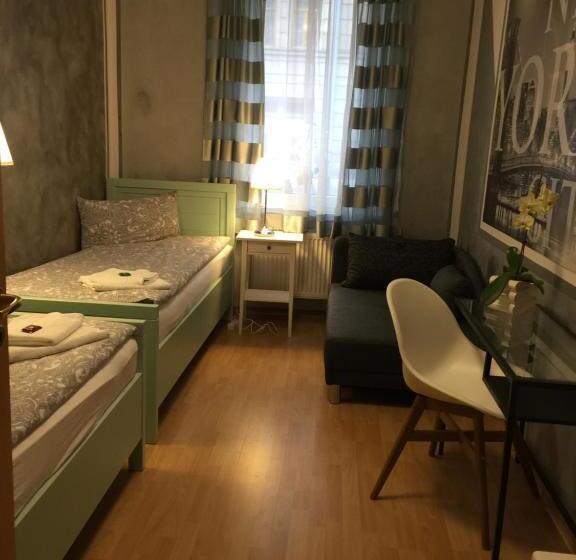 Апартаменты 1 Спальня с Балконом, In Fürth Wie Zuhause