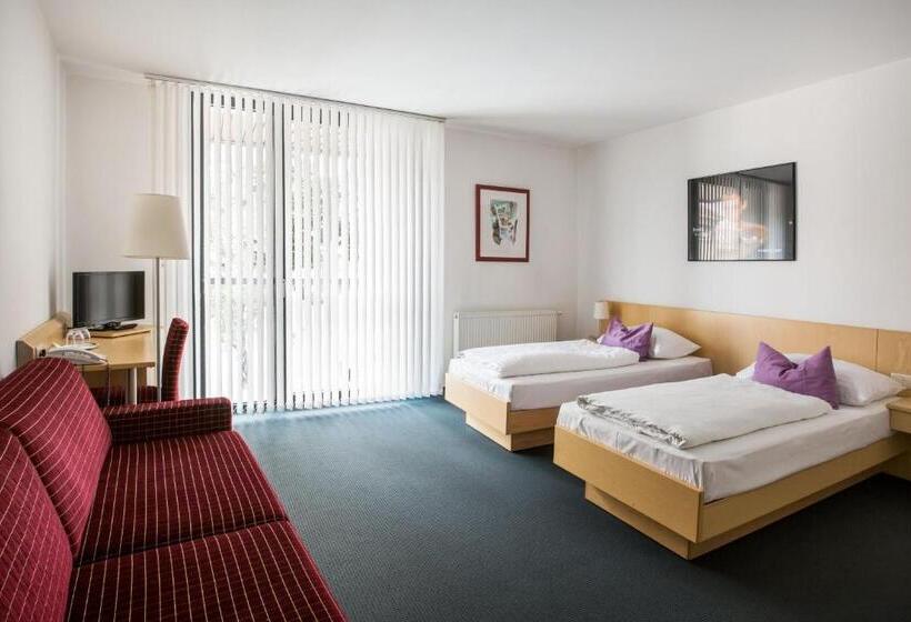 Номер Стандарт, Kaplan Am Kurpark