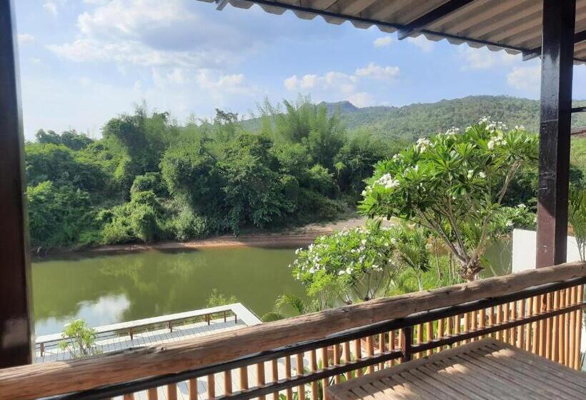 غرفة أساسية مزودة بشُرفة, Pingplalee Resort Chasorn