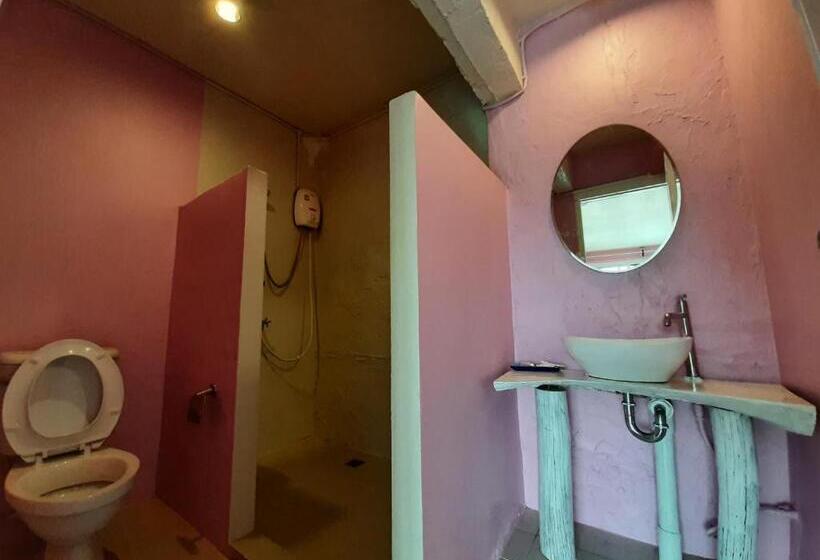 غرفة أساسية مزودة بشُرفة, Pingplalee Resort Chasorn