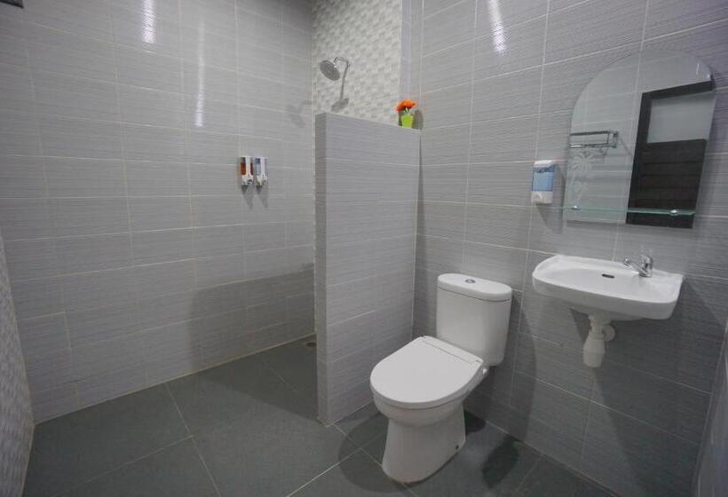 디럭스 패밀리 룸, The Cabin Tanjung Hotel Wonosobo