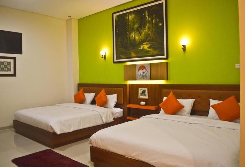 Семейный Номер Deluxe, The Cabin Tanjung Hotel Wonosobo