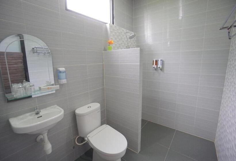 디럭스 패밀리 룸, The Cabin Tanjung Hotel Wonosobo