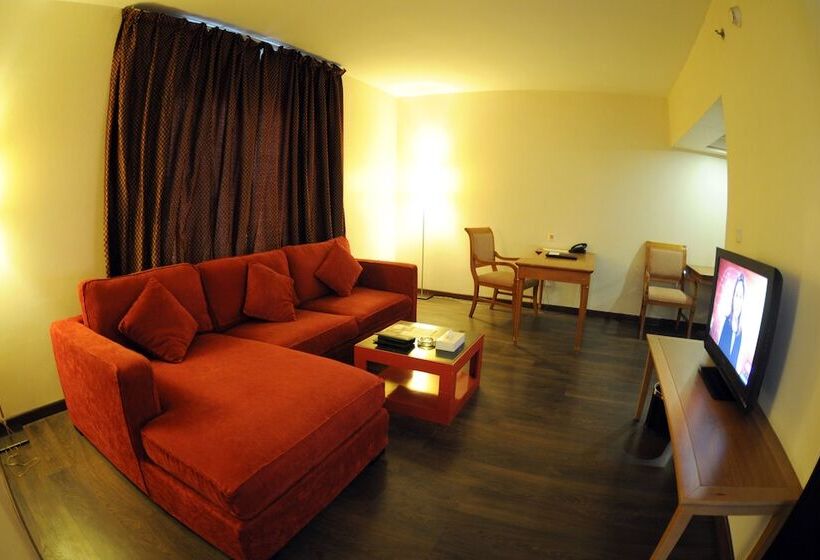 سوییت جونیور, Hala Hotel Alkhobar