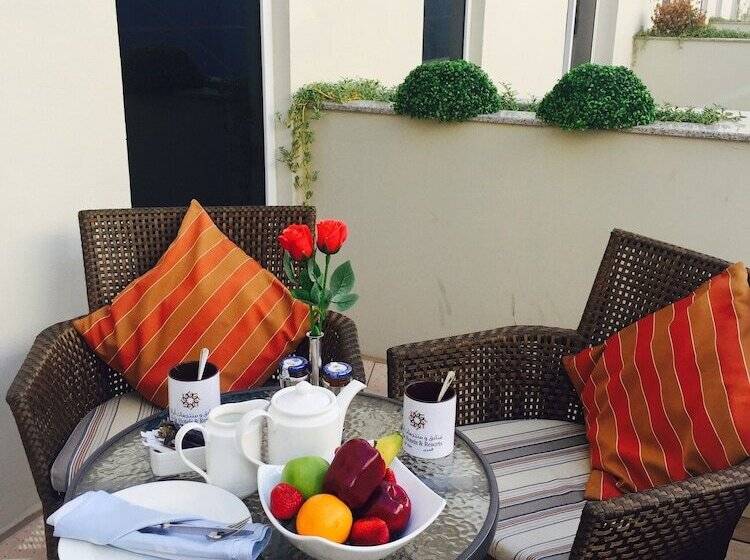 استودیوی استاندارد, Ayla