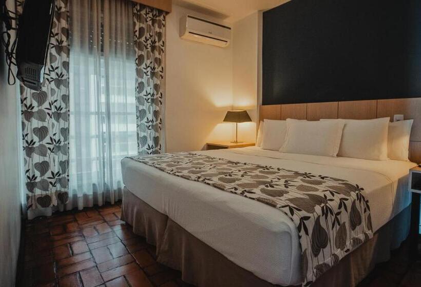 Номер Deluxe, Ferraretto Guarujá Hotel & Spa