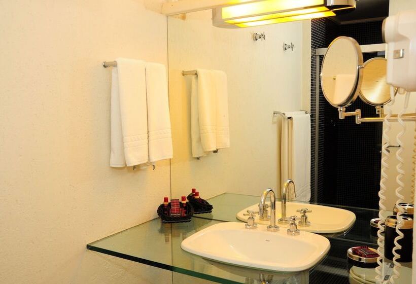 Номер Deluxe, Ferraretto Guarujá Hotel & Spa