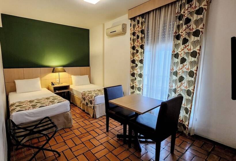 Номер Superior, Ferraretto Guarujá Hotel & Spa