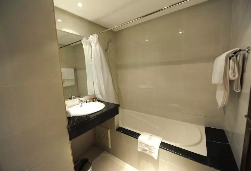اتاق استاندارد یک نفره, Rive