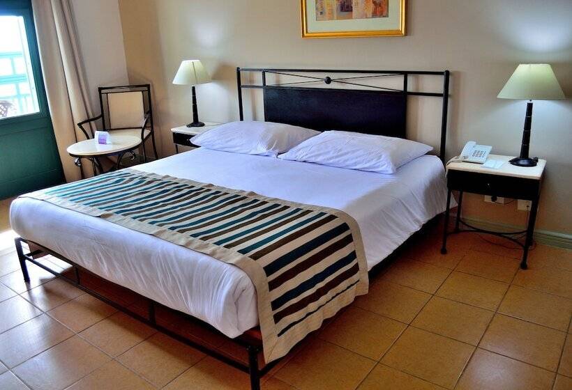 Chambre Supérieure Lit Queen Size, JAZ Neo Naama Bay