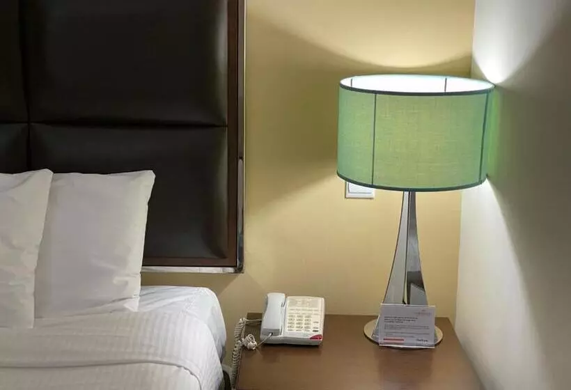 クラシックスタジオ, Phoenix Plaza Hotel Apartments