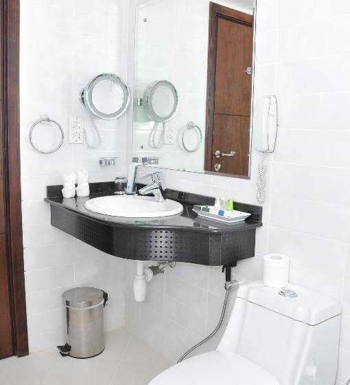 جناح إدارى, Phoenix Plaza Hotel Apartments