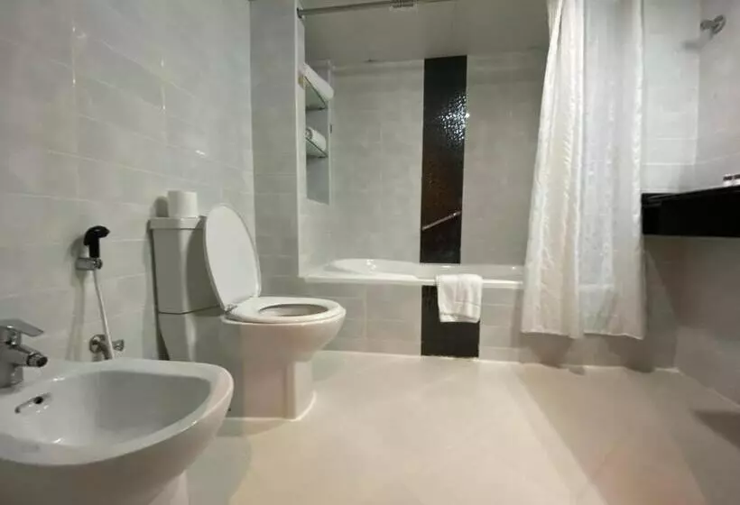 クラシックスタジオ, Phoenix Plaza Hotel Apartments