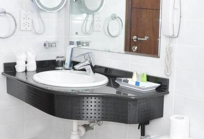 جناح إدارى, Phoenix Plaza Hotel Apartments