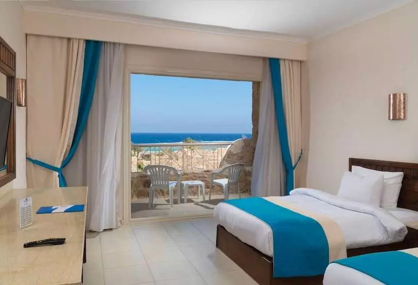 اتاق لوکس با چشمانداز دریا, Utopia Beach Club