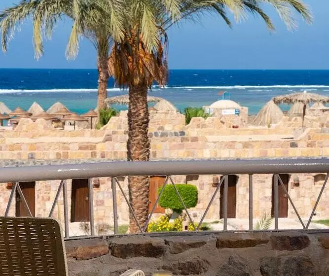 اتاق لوکس با چشمانداز دریا, Utopia Beach Club