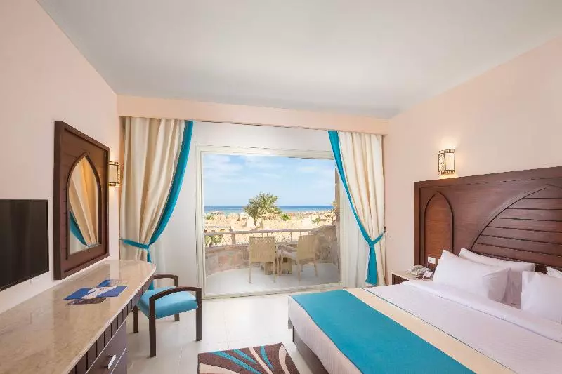 بانگلوی لوکس, Utopia Beach Club