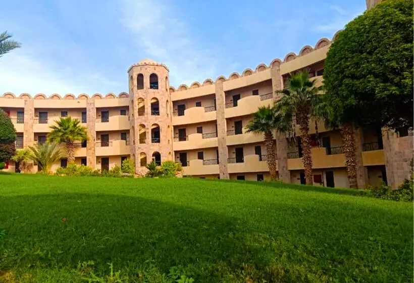 اتاق سوپریور با چشم‌انداز دریا, Utopia Beach Club