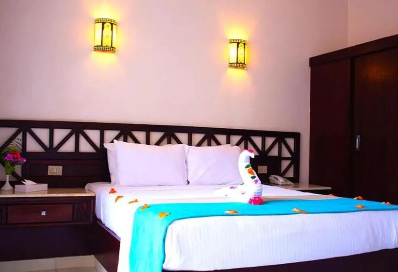 سوییت جونیور با چشم‌انداز دریا, Utopia Beach Club