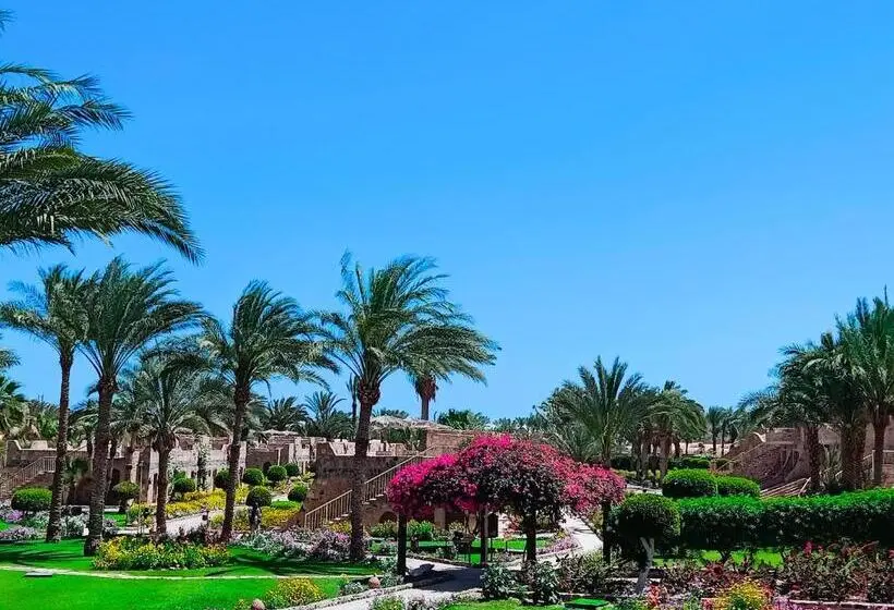 بانگلوی استاندارد, Utopia Beach Club