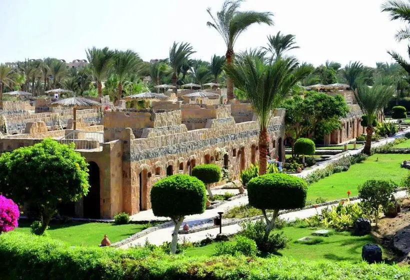 بانگلوی لوکس, Utopia Beach Club