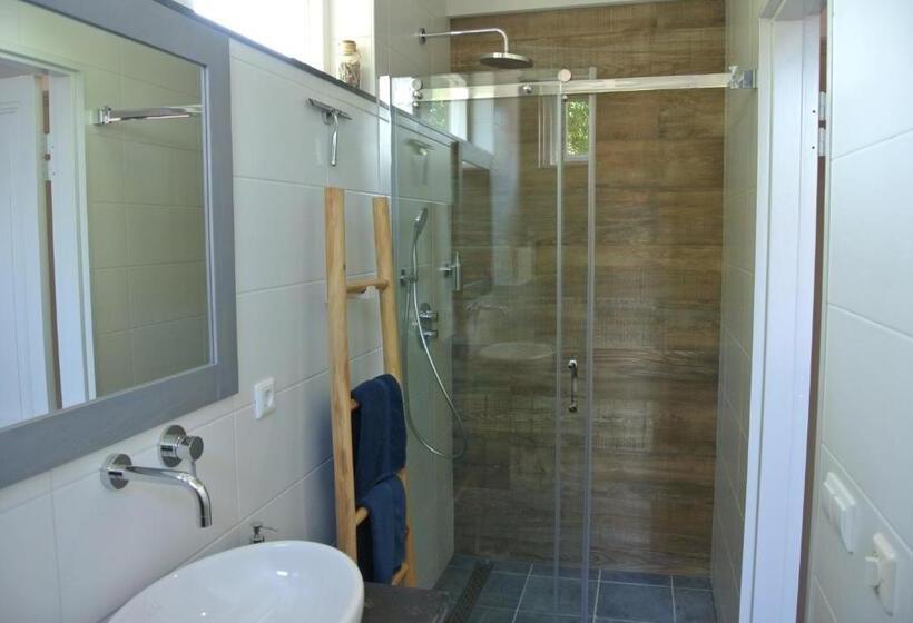 חדר דלוקס, B&b Veers Buuten