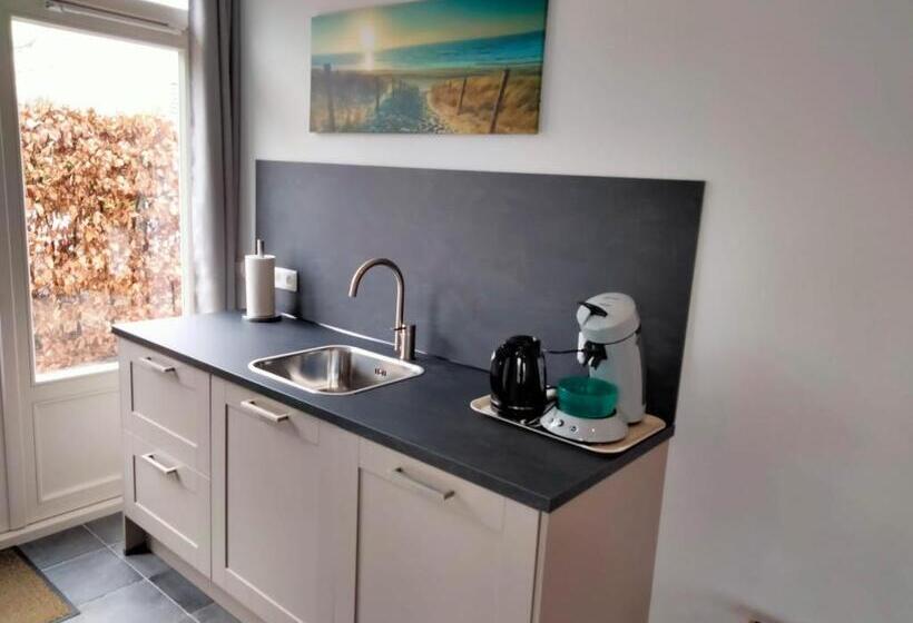 غرفة قياسية مطلّة علي الحديقة, B&b Veers Buuten