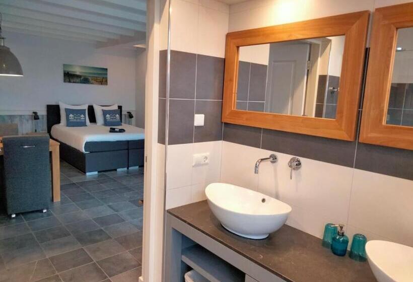 غرفة قياسية مطلّة علي الحديقة, B&b Veers Buuten