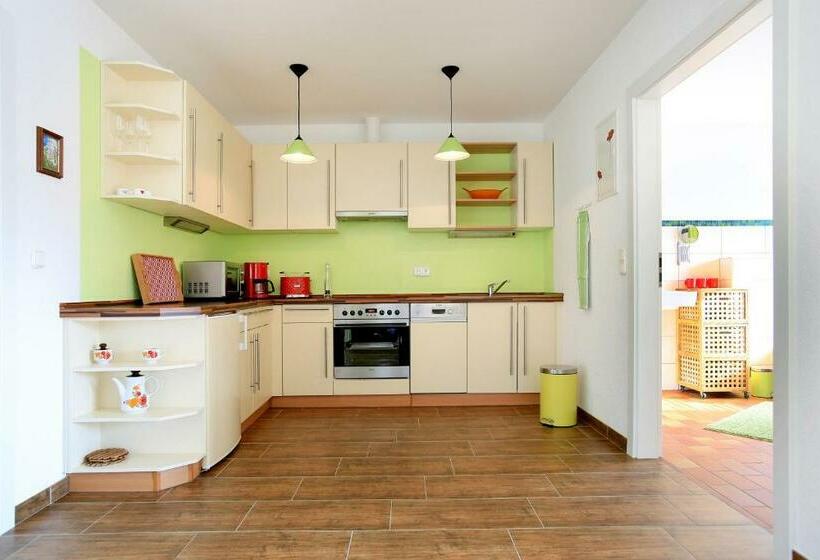 テラス付き１ベッドルームアパートメント, Hainhof Gaestewohnungen