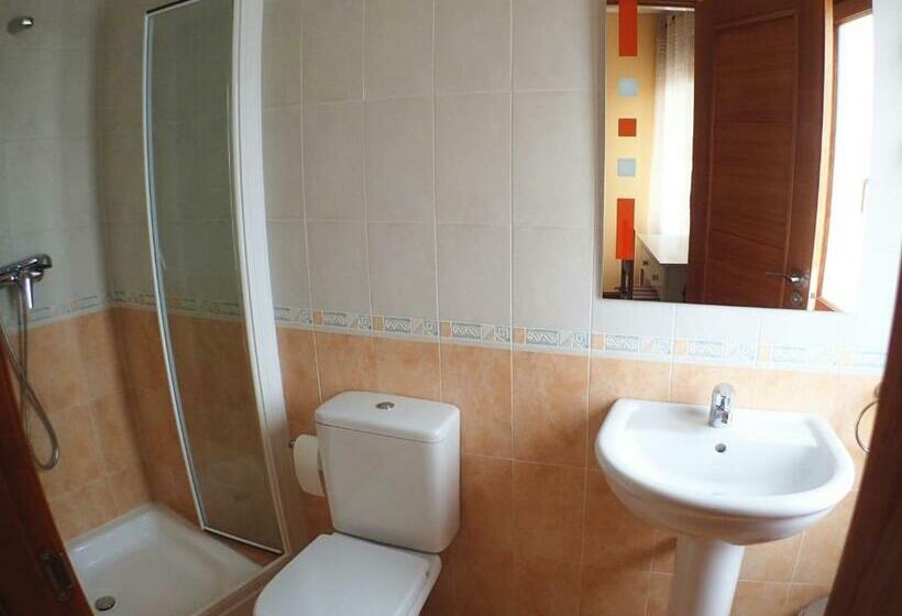 اتاق استاندارد یک نفره, Hostal Plaza Mayor