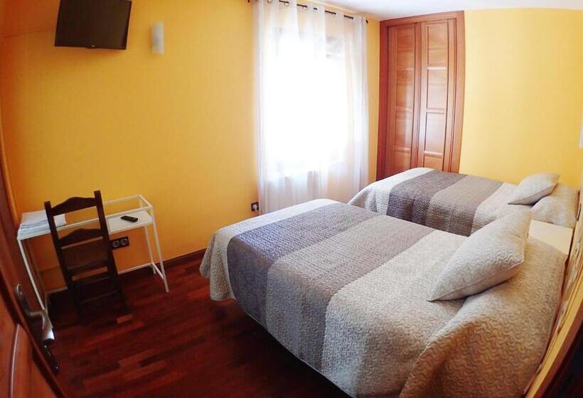 اتاق استاندارد, Hostal Plaza Mayor