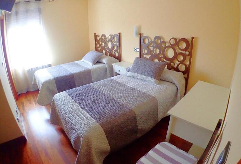 اتاق استاندارد, Hostal Plaza Mayor