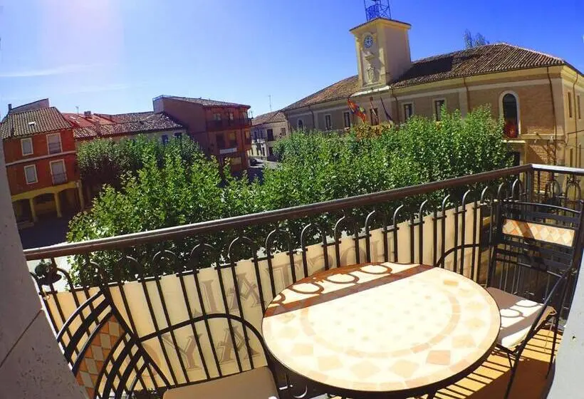 バルコニー付きデラックスルーム, Hostal Plaza Mayor Carrión De Los Condes