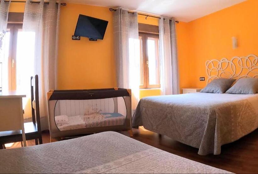 اتاق لوکس, Hostal Plaza Mayor