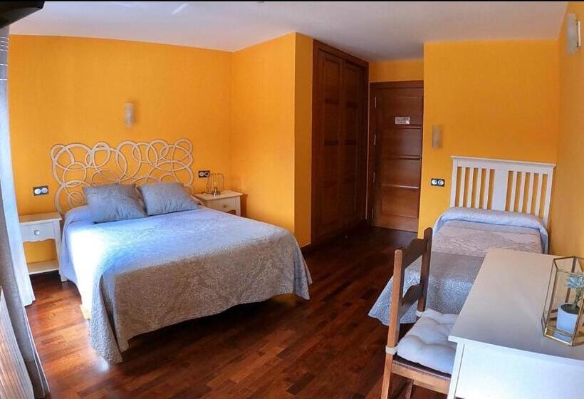 Номер Deluxe, Hostal Plaza Mayor
