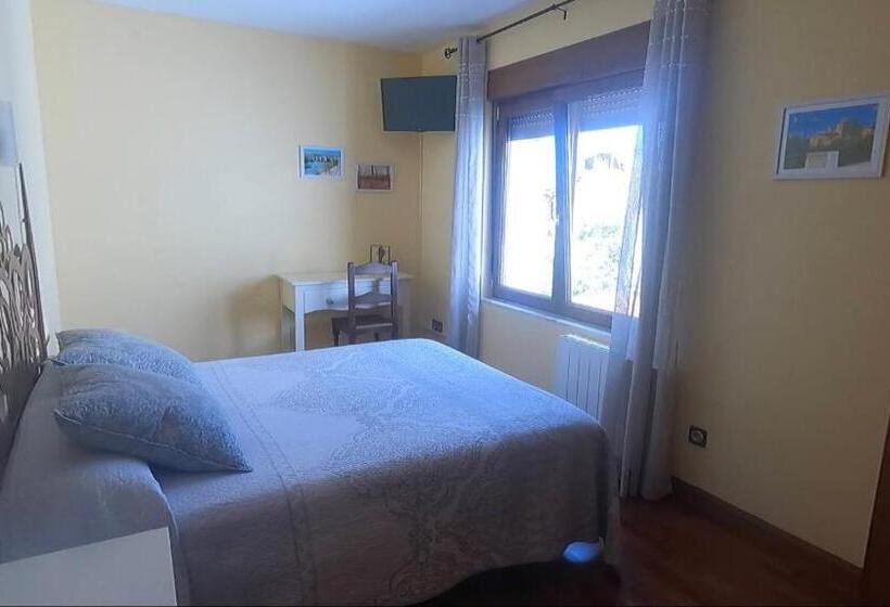 اتاق لوکس, Hostal Plaza Mayor