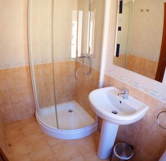 اتاق استاندارد چهار تخته, Hostal Plaza Mayor