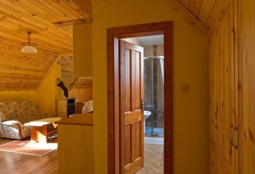 חדר סופריור לארבעה, Penzionharmonia Eu