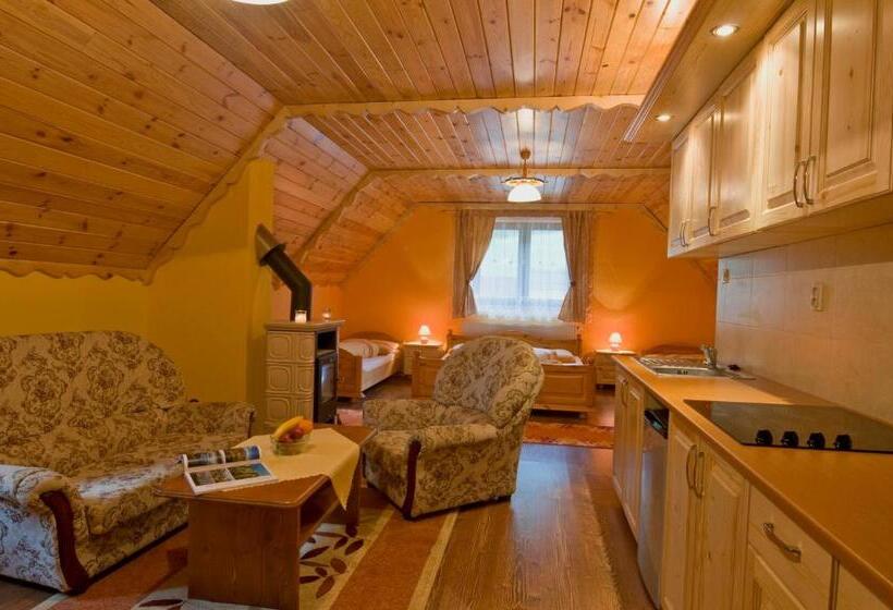 חדר סופריור לארבעה, Penzionharmonia Eu