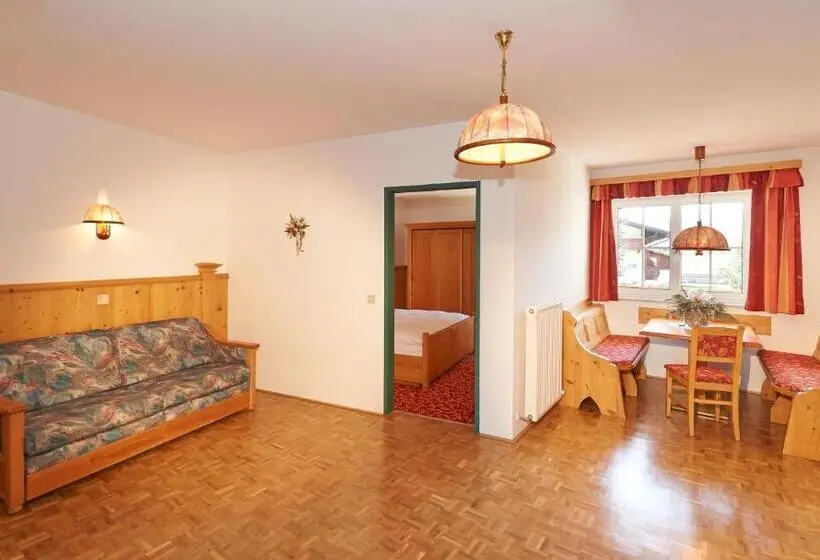Huoneisto 1 Makuuhuone, Aparthotel Paradies   Schrempfgut