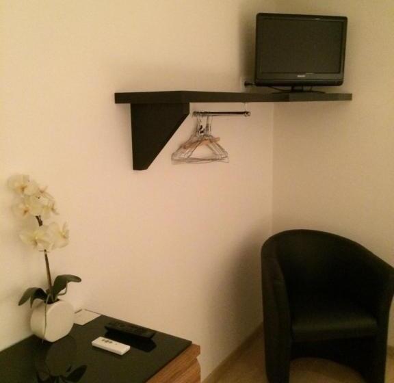 غرفة قياسية ثلاثية, Chambres D Hotes Karine Smej