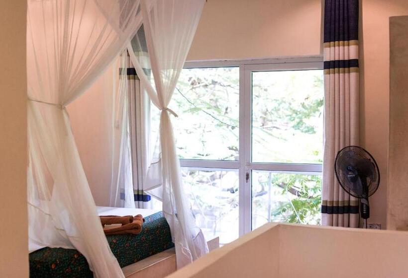 １ベッドルームアパートメント, Ebb & Flow