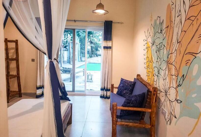 エコノミールーム, Ebb & Flow