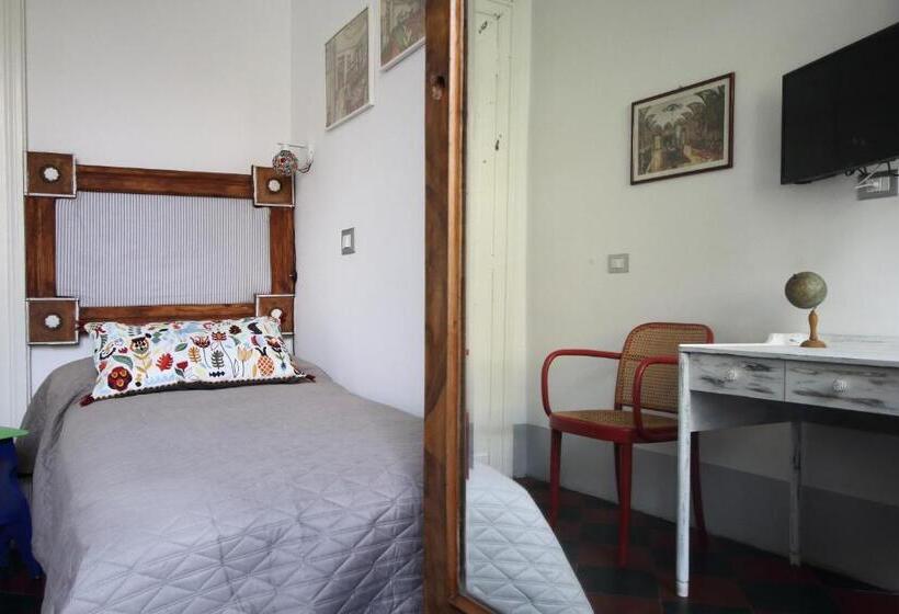 اتاق استاندارد یک نفره, L Architetto