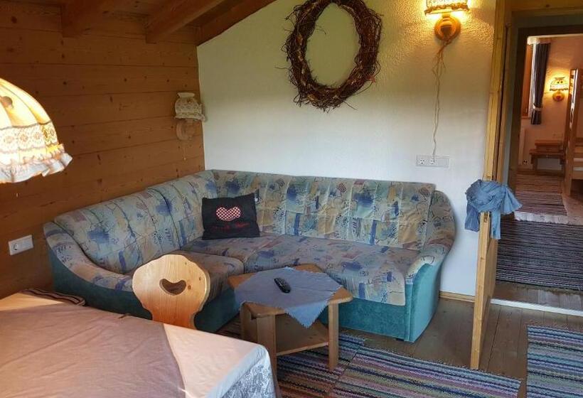 2 Sovrums Lägenhet, Bio Berghof