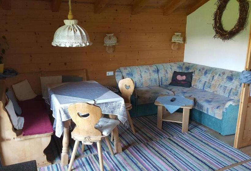 2 Sovrums Lägenhet, Bio Berghof