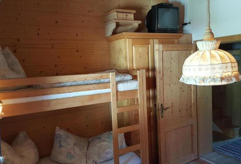 2 Sovrums Lägenhet, Bio Berghof